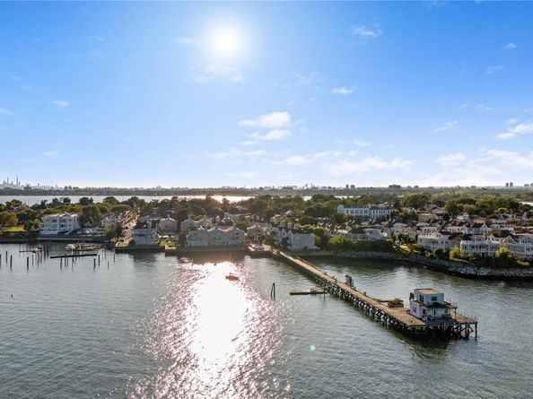 21 Deepwater Way, Bronx NY 10464