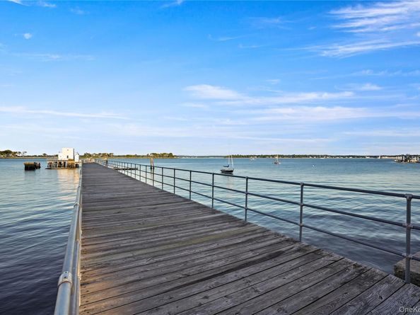 21 Deepwater Way, Bronx NY 10464