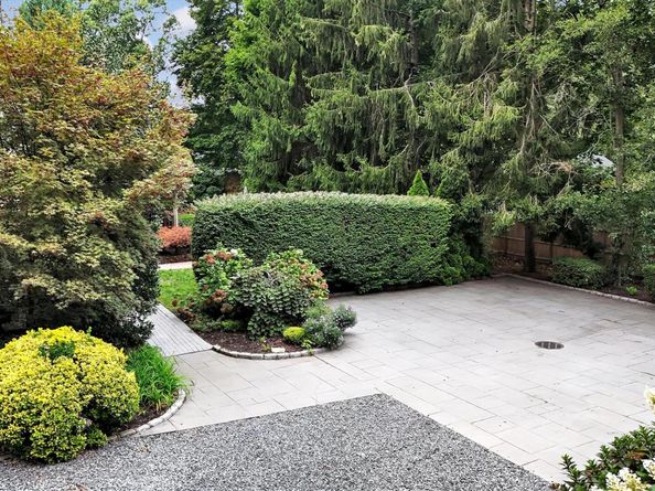 811 Canal Road, Mount Sinai NY 11766