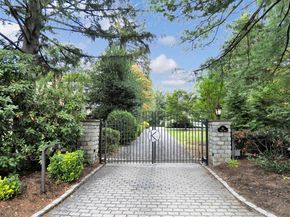 811 Canal Road, Mount Sinai NY 11766