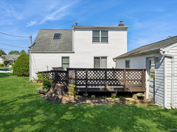 2846 Walter Road, Wantagh NY 11793