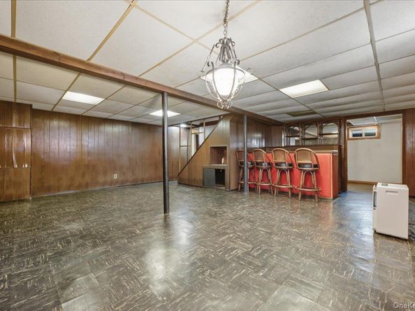 2846 Walter Road, Wantagh NY 11793