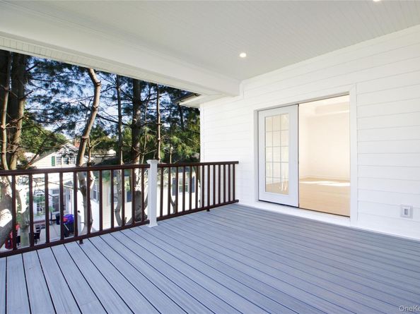 108 Tanners Pond Road, Garden City NY 11530