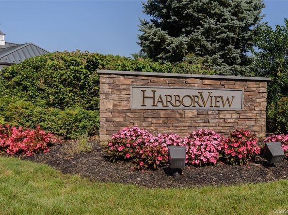 92 W Overlook, Port Washington NY 11050