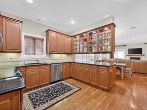 92 W Overlook, Port Washington NY 11050