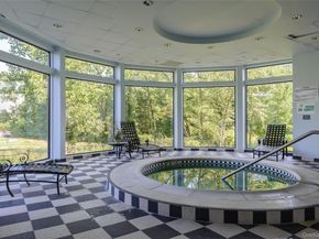 92 W Overlook, Port Washington NY 11050