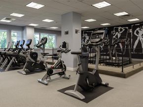 92 W Overlook, Port Washington NY 11050