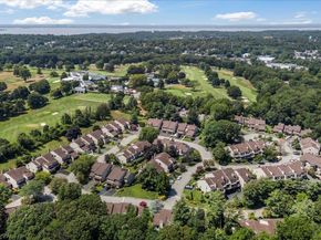 32 The Glen 32, Glen Head NY 11545