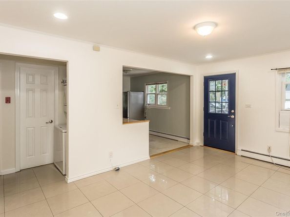 15 Pilot Street, Hempstead NY 11550