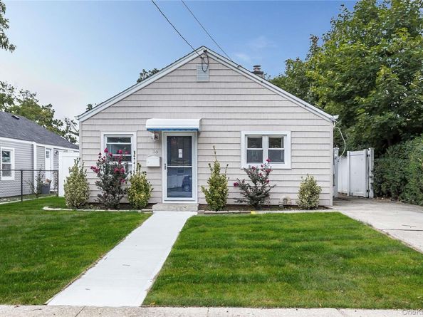 15 Pilot Street, Hempstead NY 11550