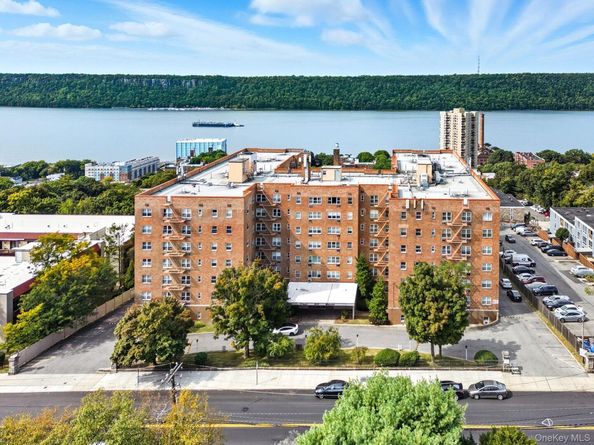 377 N Broadway 602, Yonkers NY 10701