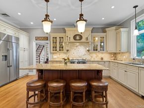 10 Hollise Court, Centerport NY 11721