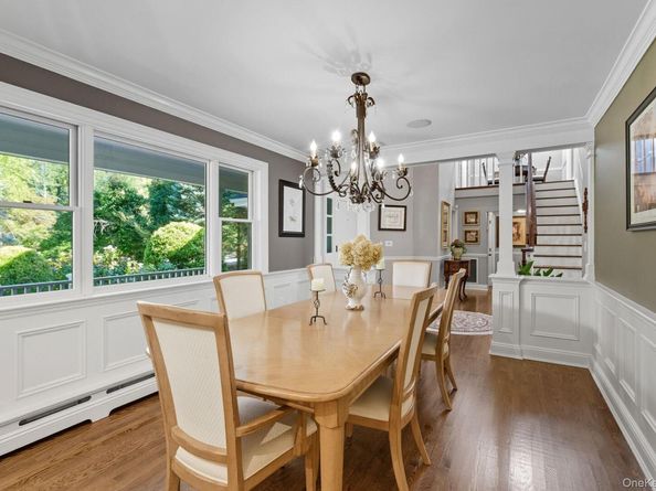 10 Hollise Court, Centerport NY 11721