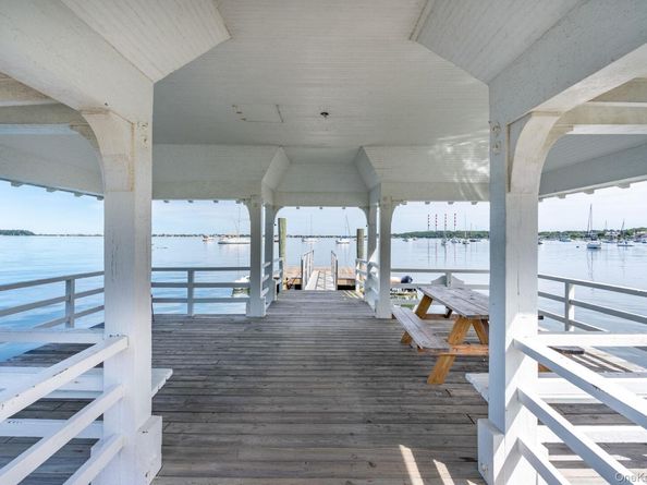10 Hollise Court, Centerport NY 11721
