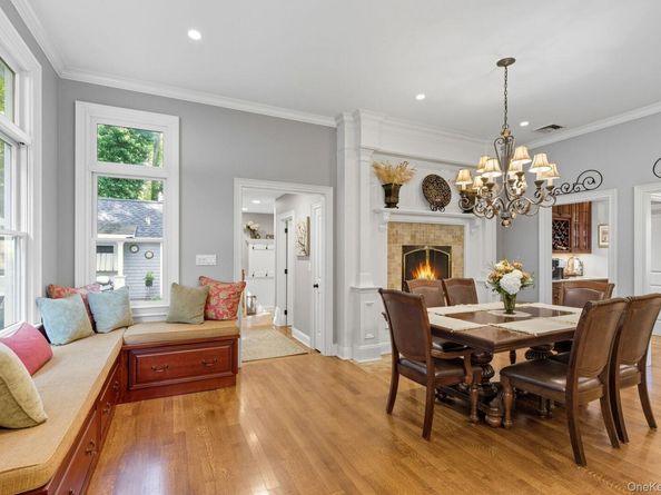 10 Hollise Court, Centerport NY 11721