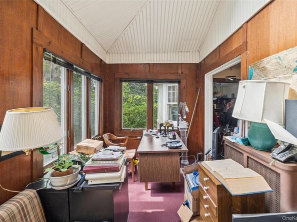 21 Connecticut Avenue, Freeport NY 11520