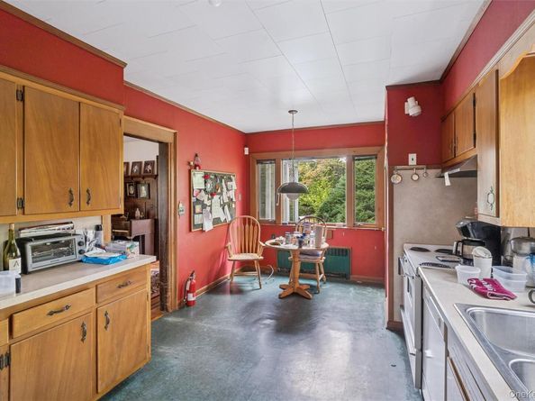 21 Connecticut Avenue, Freeport NY 11520