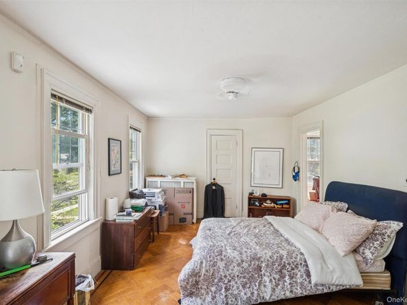 21 Connecticut Avenue, Freeport NY 11520