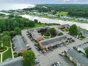 16 Fair Harbor Drive 16, Patchogue NY 11772