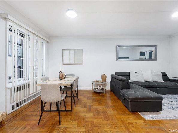 43-01 46th Street 2A, Sunnyside NY 11104