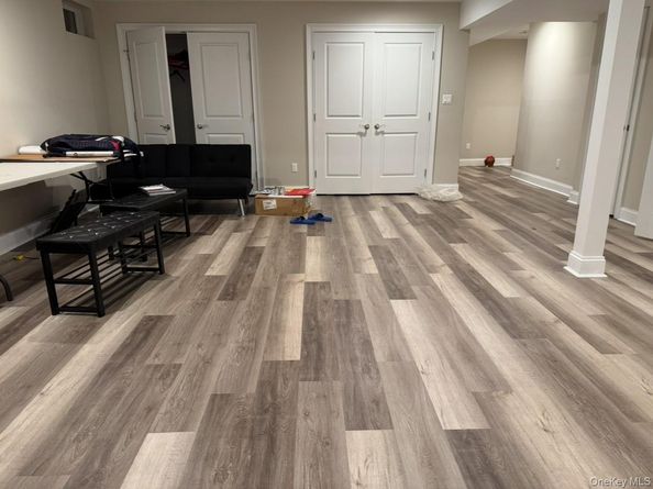 1534 Lowell Avenue, New Hyde Park NY 11040