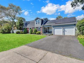 40 Bayview Drive, Oakdale NY 11769