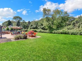 40 Bayview Drive, Oakdale NY 11769