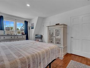 40 Bayview Drive, Oakdale NY 11769