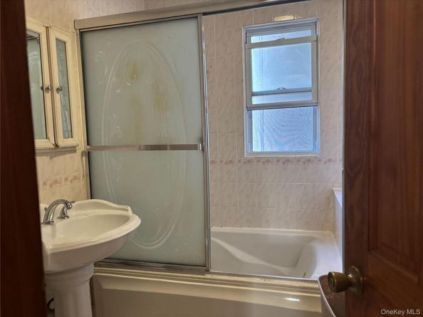 10749 131st Street, Richmond Hill NY 11419