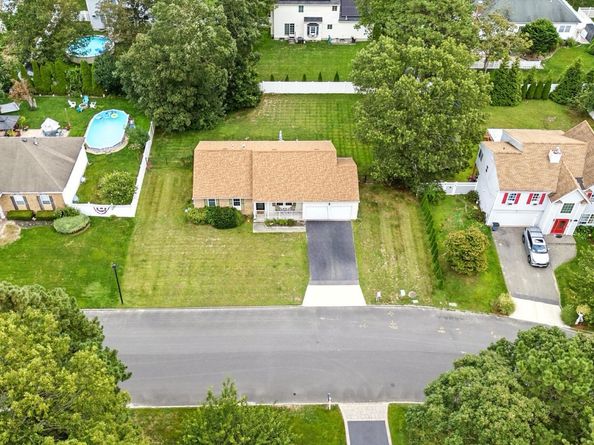 25 Timber Ridge Drive, Coram NY 11727