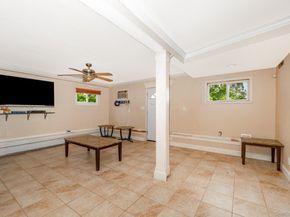 47 W Granada Avenue, Lindenhurst NY 11757