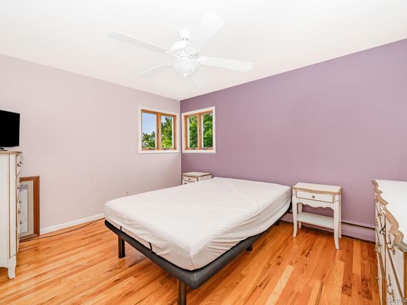 47 W Granada Avenue, Lindenhurst NY 11757