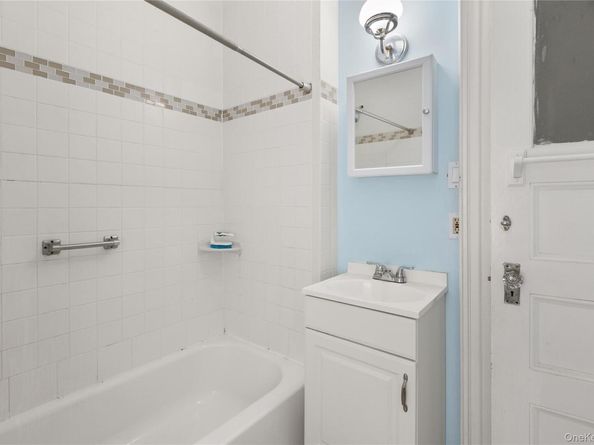91 Ocean Avenue, Bay Shore NY 11706