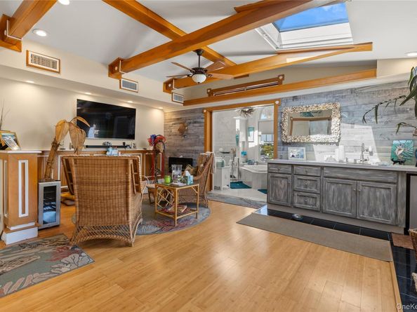 91 Ocean Avenue, Bay Shore NY 11706