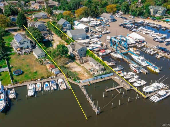 91 Ocean Avenue, Bay Shore NY 11706