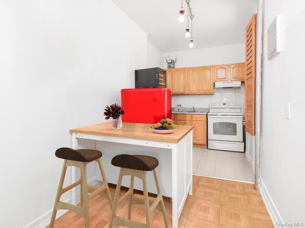 805 E 182nd Street 4E, Bronx NY 10460