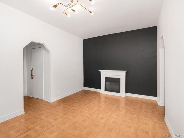 805 E 182nd Street 4E, Bronx NY 10460