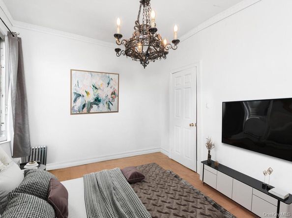 805 E 182nd Street 4E, Bronx NY 10460
