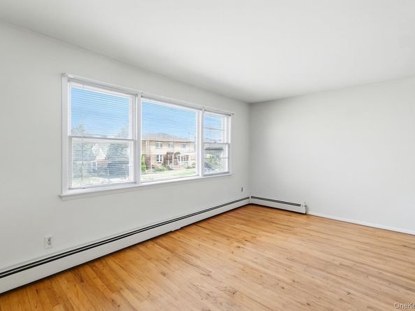 94-34 238th Street, Floral Park NY 11001