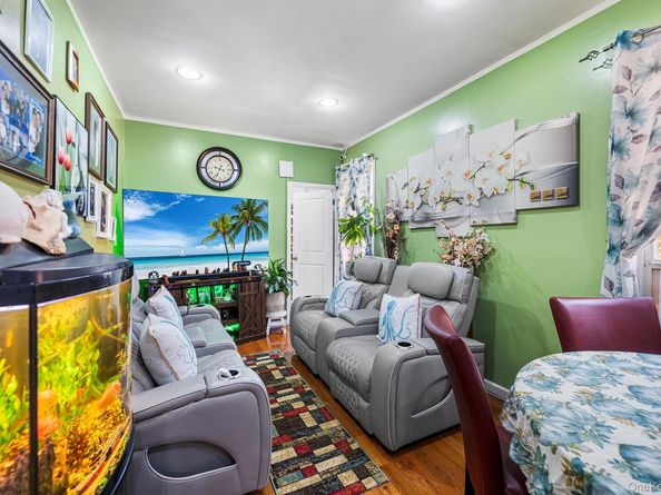 6921 78th Street, Middle Village NY 11379