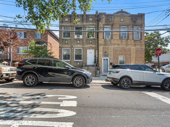 6921 78th Street, Middle Village NY 11379