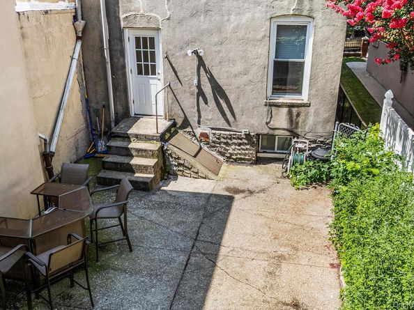 6921 78th Street, Middle Village NY 11379