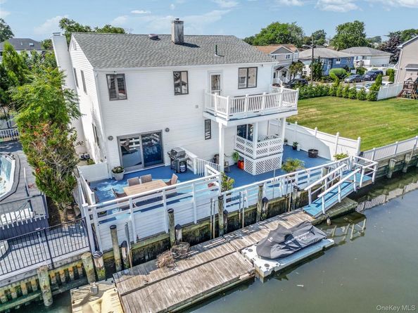 2775 Barbara Road, Bellmore NY 11710