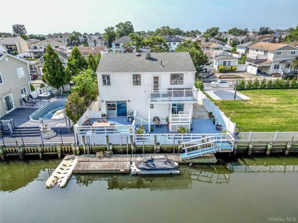 2775 Barbara Road, Bellmore NY 11710