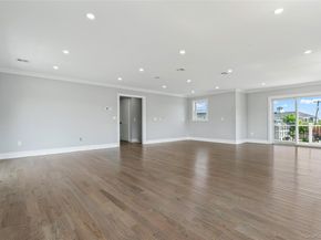 7 S Bay Avenue, Bay Shore NY 11706