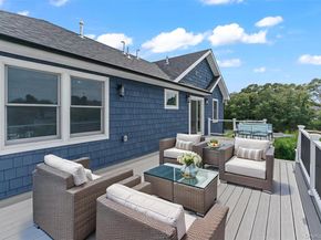 7 S Bay Avenue, Bay Shore NY 11706