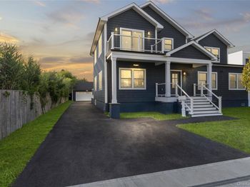 7 S Bay Avenue