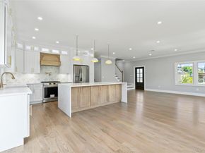 7 S Bay Avenue, Bay Shore NY 11706