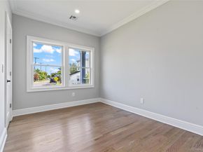 7 S Bay Avenue, Bay Shore NY 11706