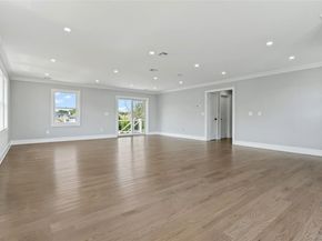 7 S Bay Avenue, Bay Shore NY 11706